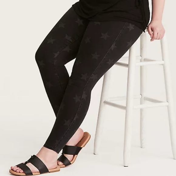 torrid Denim - TORRID Star Jeggings- Black Wash - Women's Jeans. Size 18R